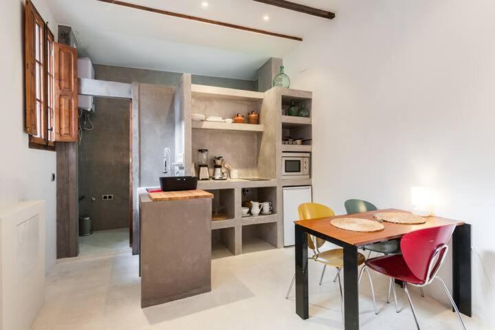 ולנסיה Casita Artista En Bello Edificio Barrio Ruzafa מראה חיצוני תמונה