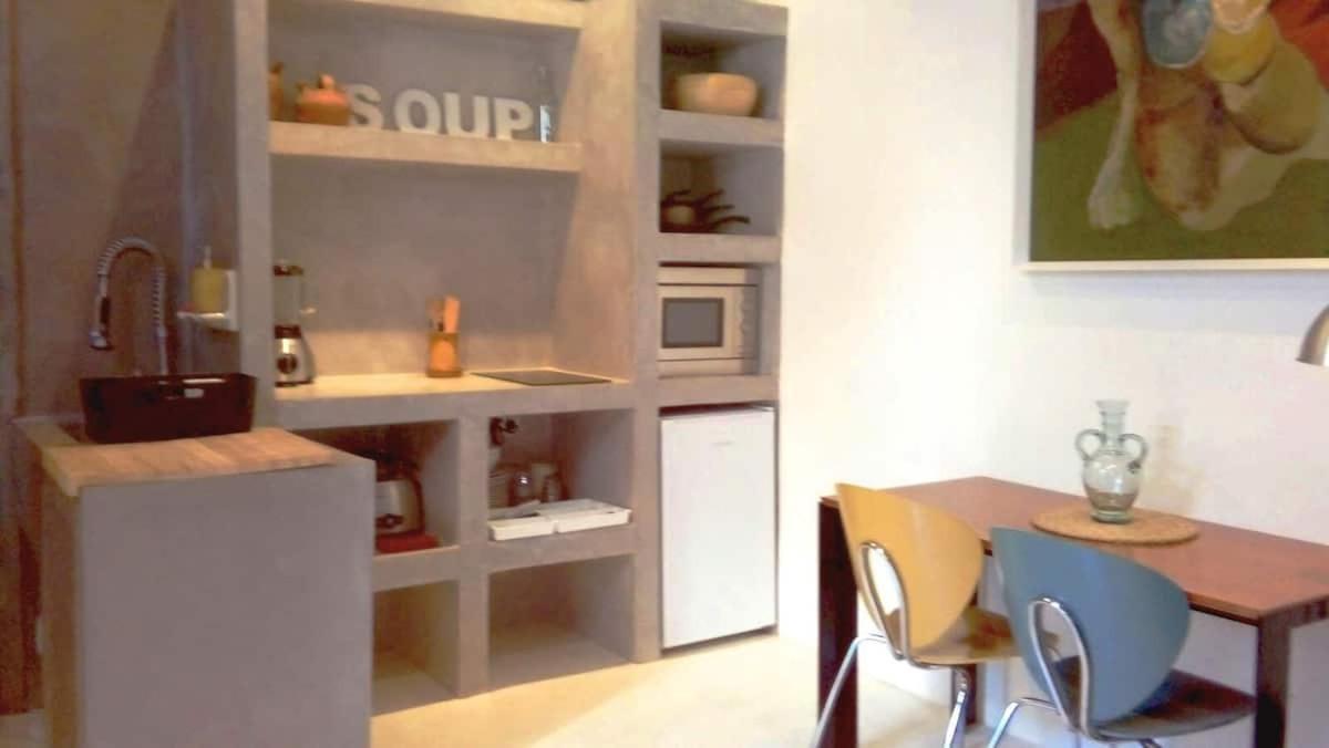 ולנסיה Casita Artista En Bello Edificio Barrio Ruzafa מראה חיצוני תמונה