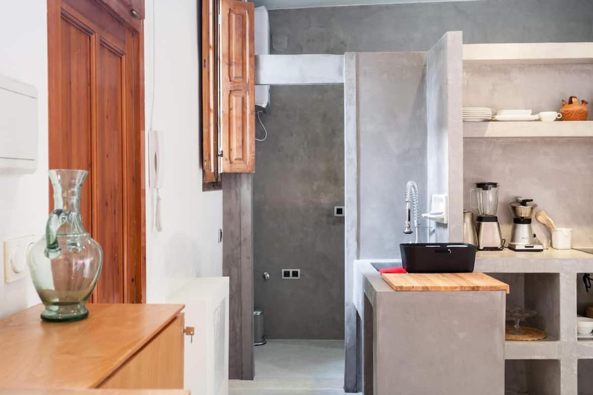 ולנסיה Casita Artista En Bello Edificio Barrio Ruzafa מראה חיצוני תמונה