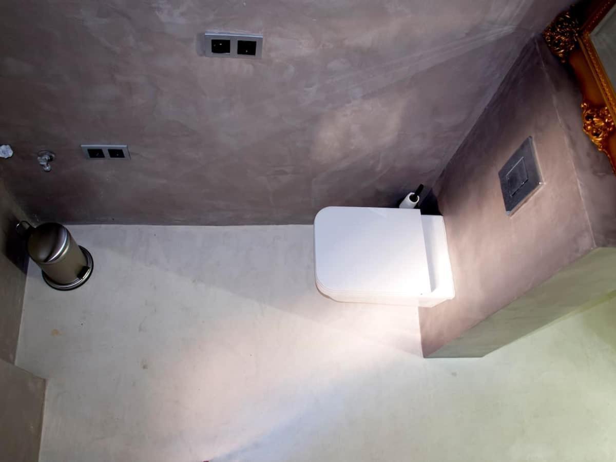 ולנסיה Casita Artista En Bello Edificio Barrio Ruzafa מראה חיצוני תמונה