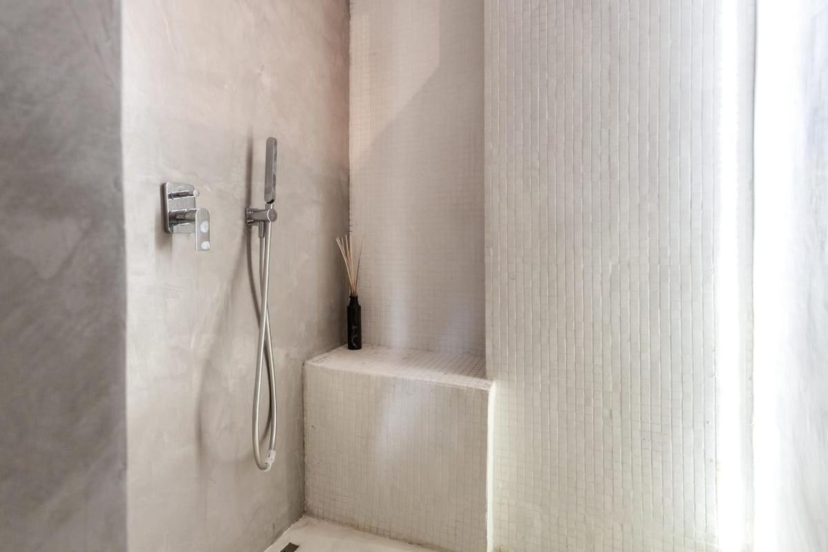 ולנסיה Casita Artista En Bello Edificio Barrio Ruzafa מראה חיצוני תמונה
